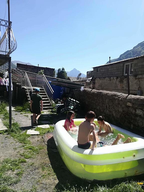 Nikoloz Guesthouse Kazbegi Εξωτερικό φωτογραφία
