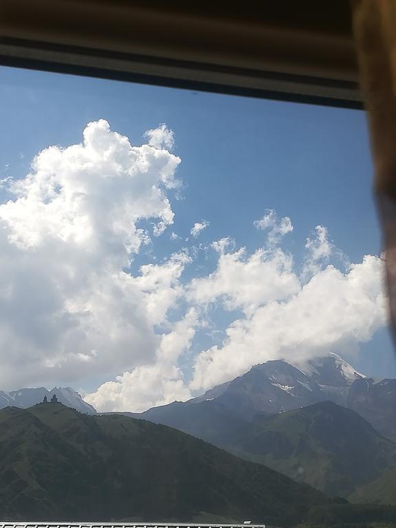 Nikoloz Guesthouse Kazbegi Εξωτερικό φωτογραφία