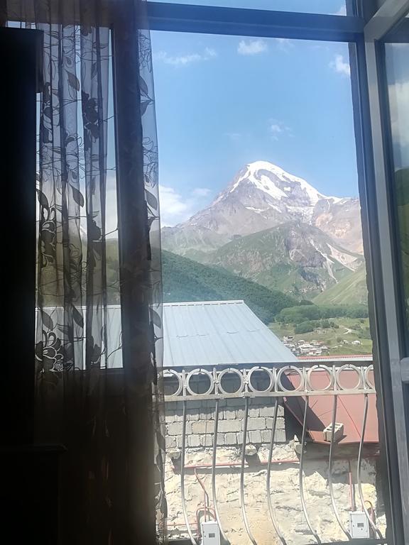Nikoloz Guesthouse Kazbegi Εξωτερικό φωτογραφία